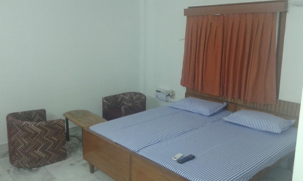 Royal Club Chennai Ngoại thất bức ảnh