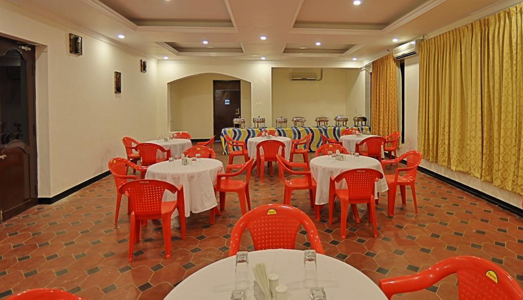 Royal Club Chennai Ngoại thất bức ảnh
