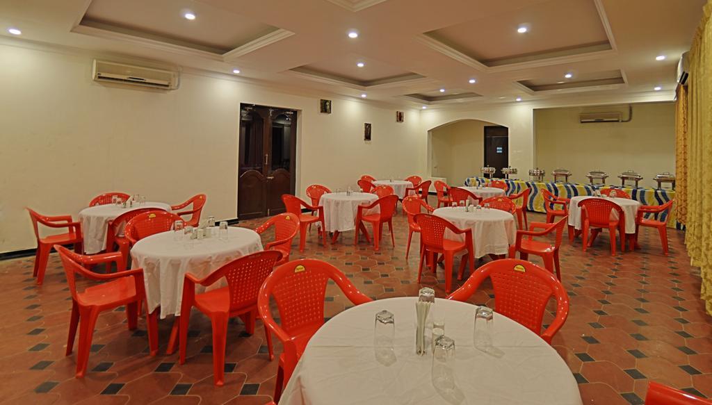 Royal Club Chennai Ngoại thất bức ảnh